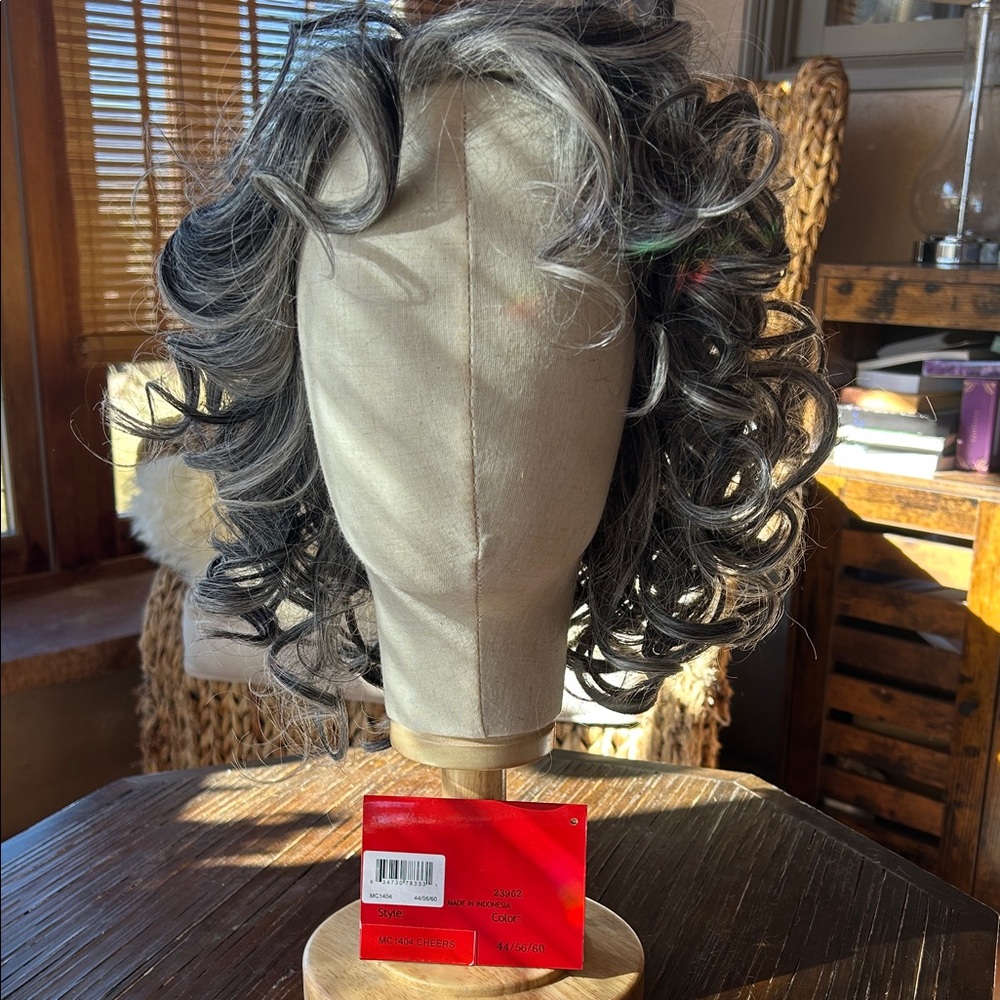 Tressalure  « Cheers » wig